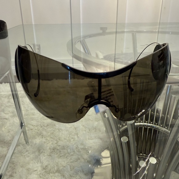 Dior Accessories - Christian Dior x John Galliano Sport 2 2000s oversize Sunglasses